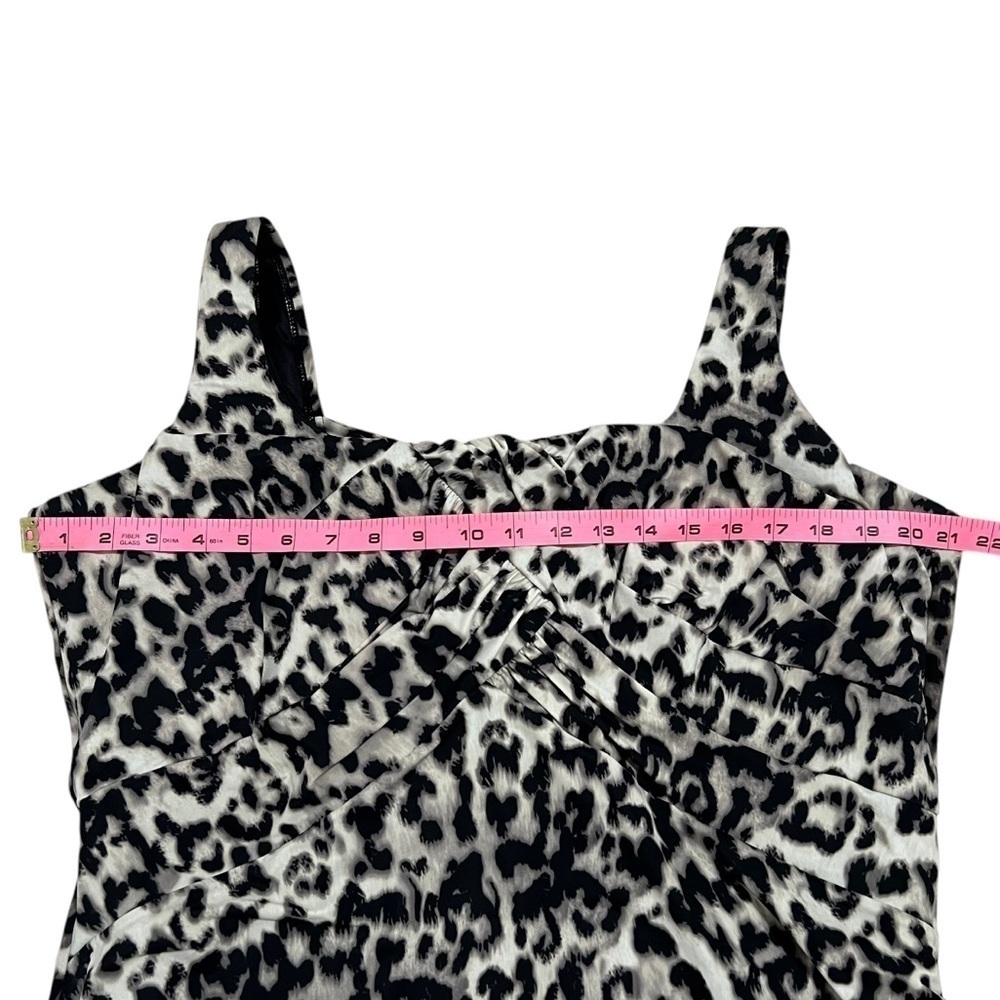 Lands’ End Carmela Leopard One Piece Swimsuit Size 24W - Picture 8 of 11